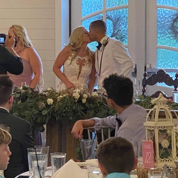 Essence Of Austrailia Wedding D2548 - Picture 10 of 11